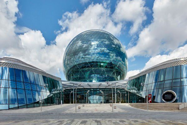 Астана ЭКСПО - выставочный комплекс в Астане (Казахстан).